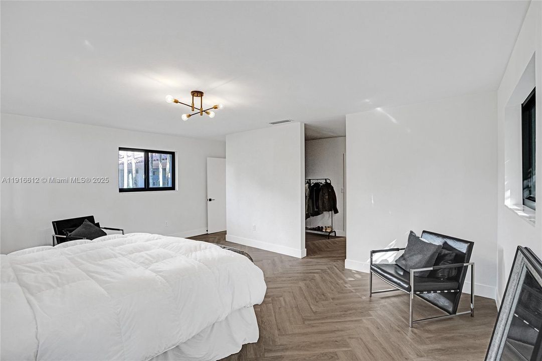 For Sale: $1,785,000 (4 beds, 3 baths, 4262 Square Feet)