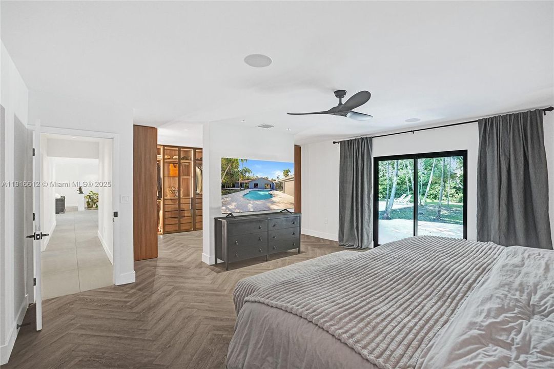 For Sale: $1,785,000 (4 beds, 3 baths, 4262 Square Feet)