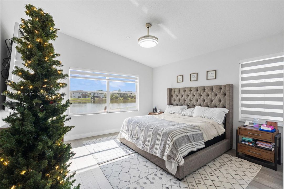 For Sale: $820,000 (3 beds, 2 baths, 1991 Square Feet)