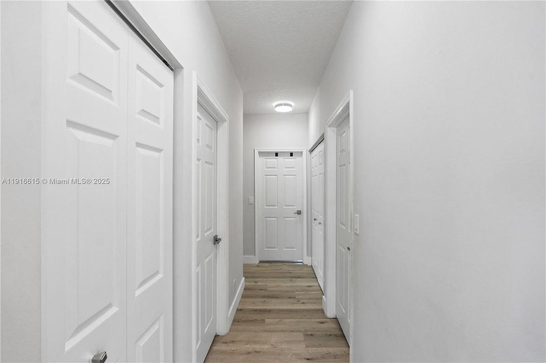 For Sale: $820,000 (3 beds, 2 baths, 1991 Square Feet)