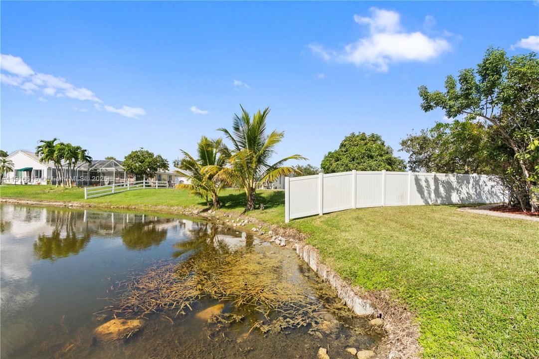 For Sale: $820,000 (3 beds, 2 baths, 1991 Square Feet)