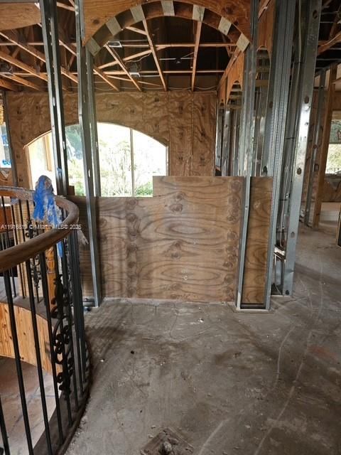 Active With Contract: $795,000 (6 beds, 5 baths, 5595 Square Feet)