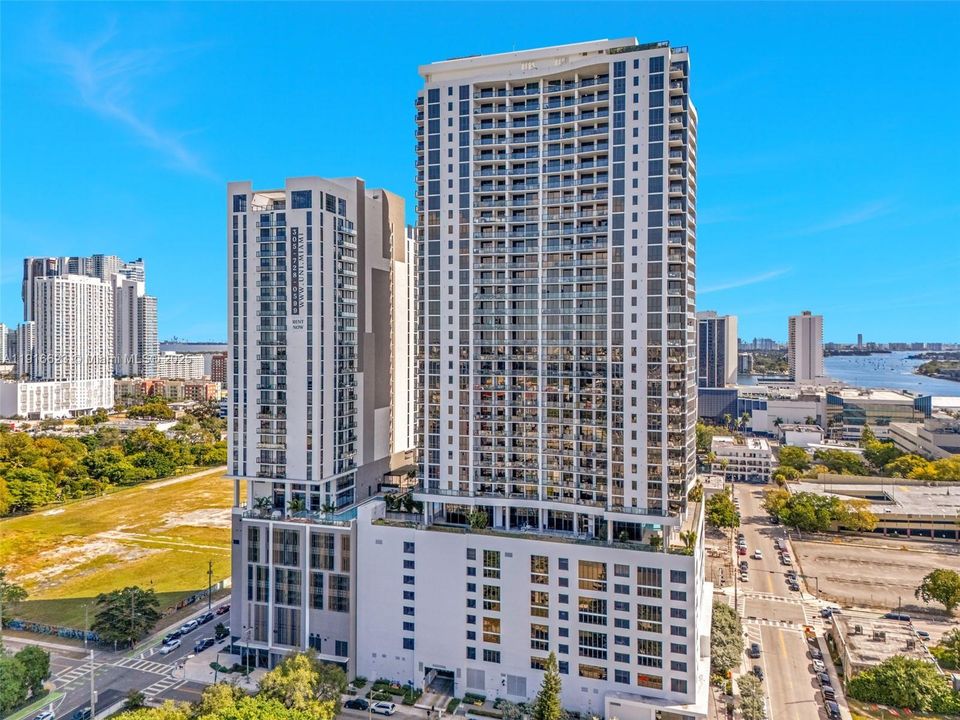 待售: $419,000 (1 贝兹, 1 浴室, 850 平方英尺)