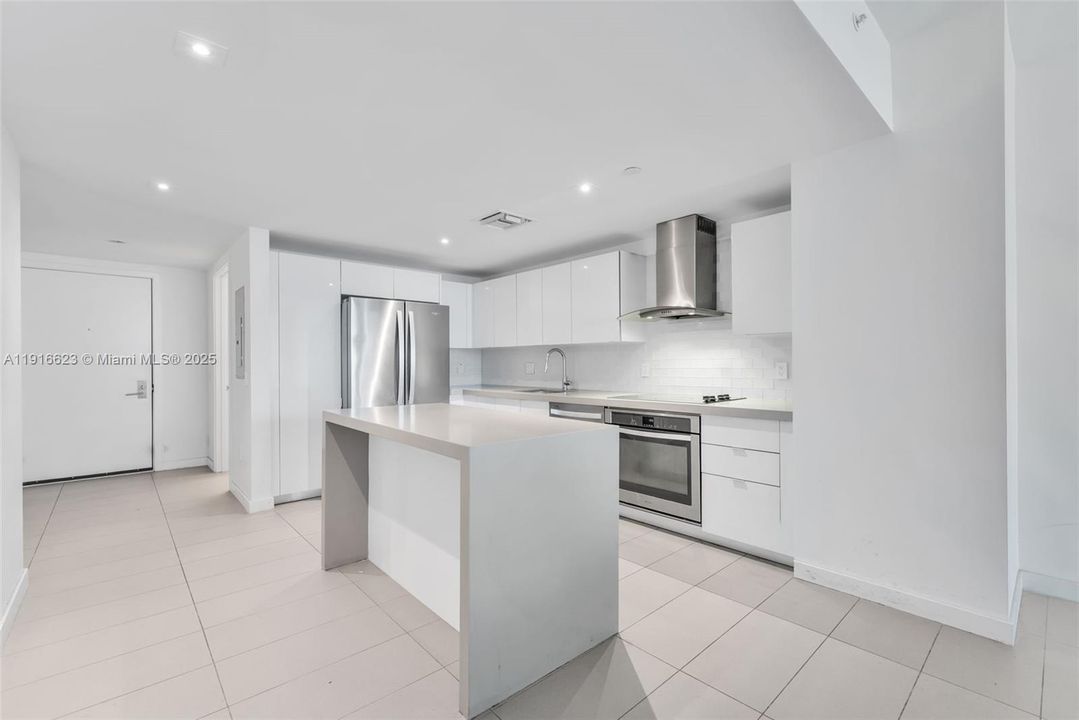 待售: $419,000 (1 贝兹, 1 浴室, 850 平方英尺)