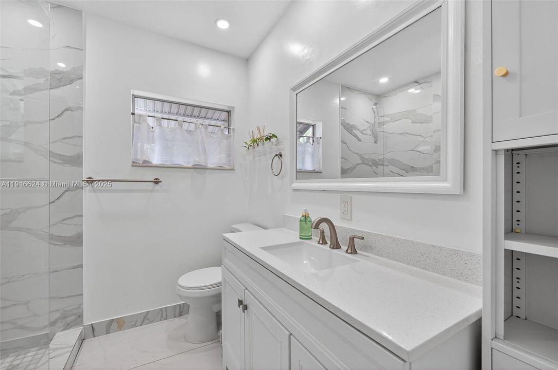 Active With Contract: $490,000 (3 beds, 1 baths, 1242 Square Feet)