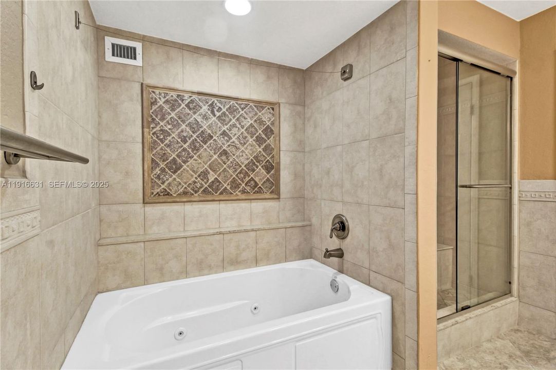 На продажу: $519,000 (2 спален, 2 ванн, 1430 Квадратных фут)