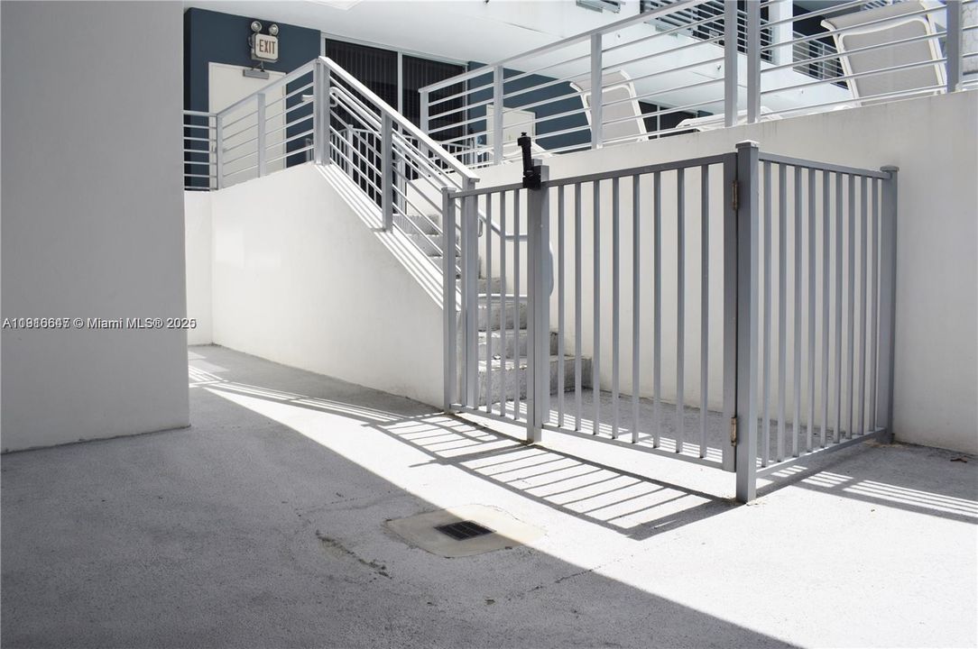 待售: $490,000 (1 贝兹, 1 浴室, 790 平方英尺)