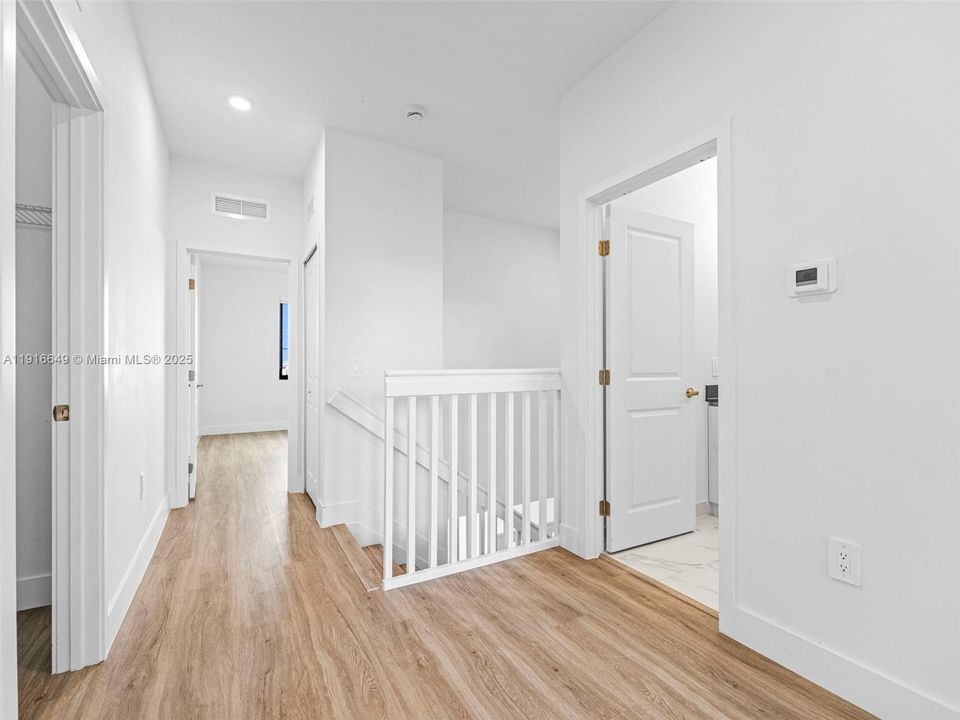 En Venta: $406,000 (3 camas, 2 baños, 0 Pies cuadrados)