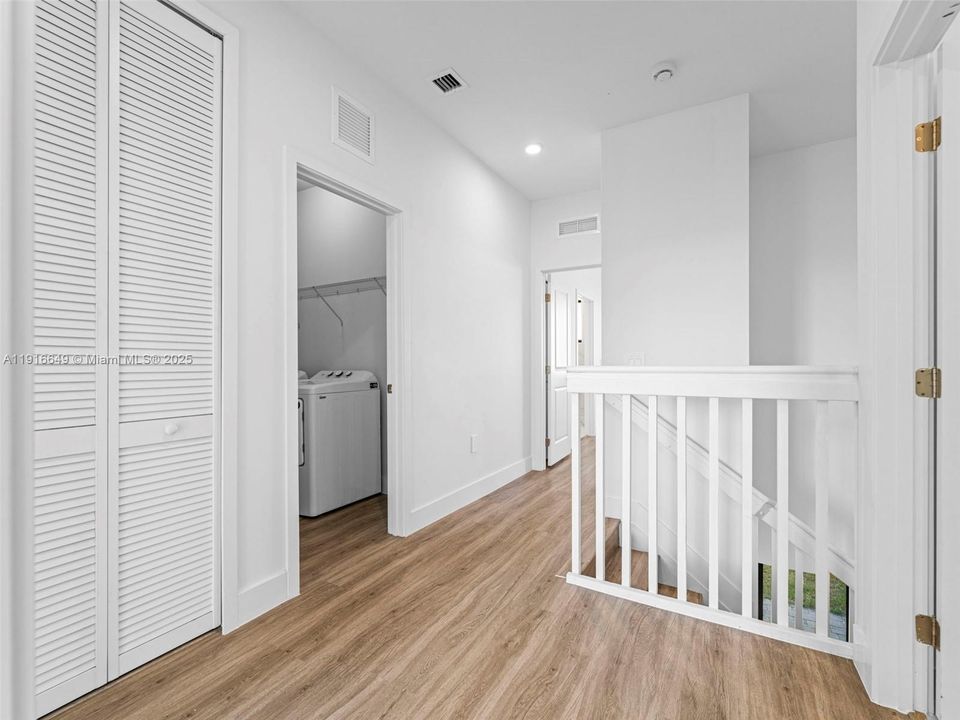 En Venta: $406,000 (3 camas, 2 baños, 0 Pies cuadrados)