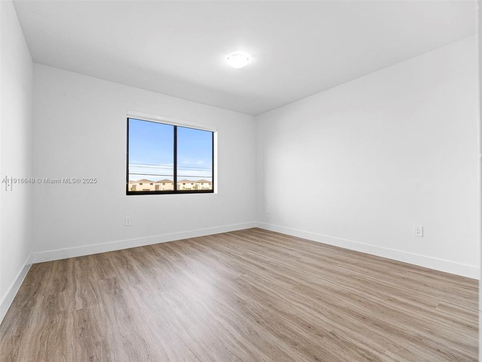 En Venta: $406,000 (3 camas, 2 baños, 0 Pies cuadrados)