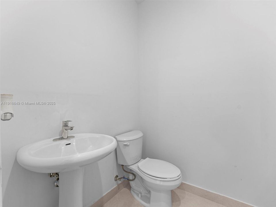 En Venta: $406,000 (3 camas, 2 baños, 0 Pies cuadrados)