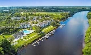 For Rent: $1,850 (2 beds, 2 baths, 1018 Square Feet)