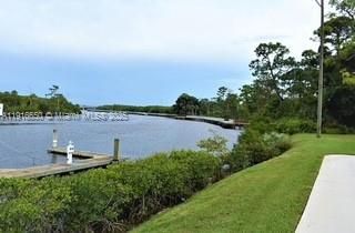 For Rent: $1,850 (2 beds, 2 baths, 1018 Square Feet)