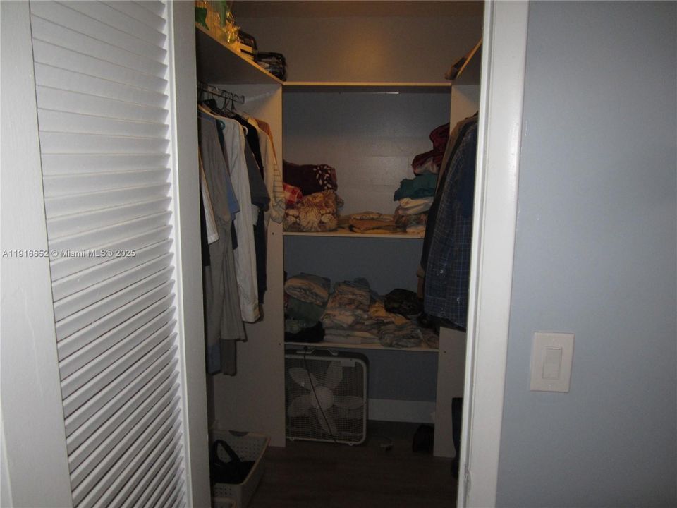 Activo con contrato: $54,999 (1 camas, 1 baños, 640 Pies cuadrados)