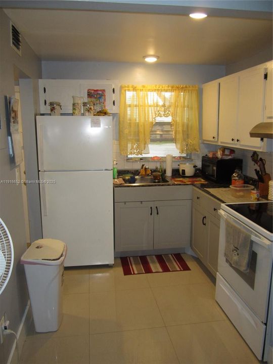 Activo con contrato: $54,999 (1 camas, 1 baños, 640 Pies cuadrados)