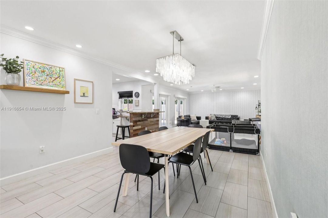 待售: $1,274,990 (4 贝兹, 3 浴室, 2230 平方英尺)