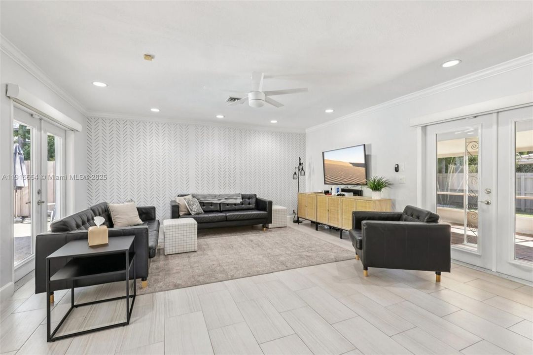 待售: $1,274,990 (4 贝兹, 3 浴室, 2230 平方英尺)