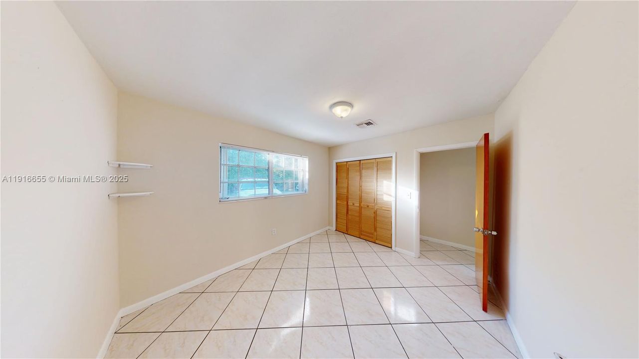 Под контрактом: $3,000 (3 спален, 2 ванн, 2791 Квадратных фут)