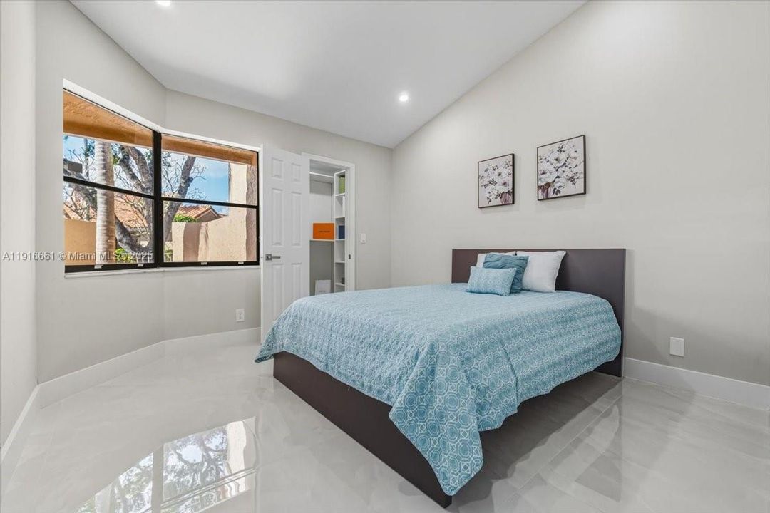 For Sale: $534,900 (2 beds, 2 baths, 0 Square Feet)