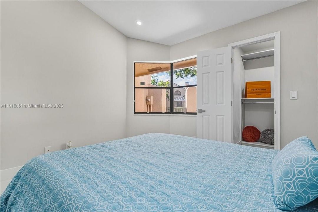 For Sale: $534,900 (2 beds, 2 baths, 0 Square Feet)