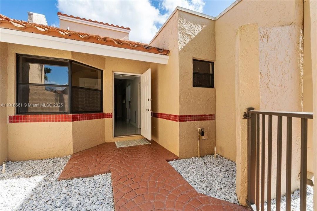 For Sale: $534,900 (2 beds, 2 baths, 0 Square Feet)