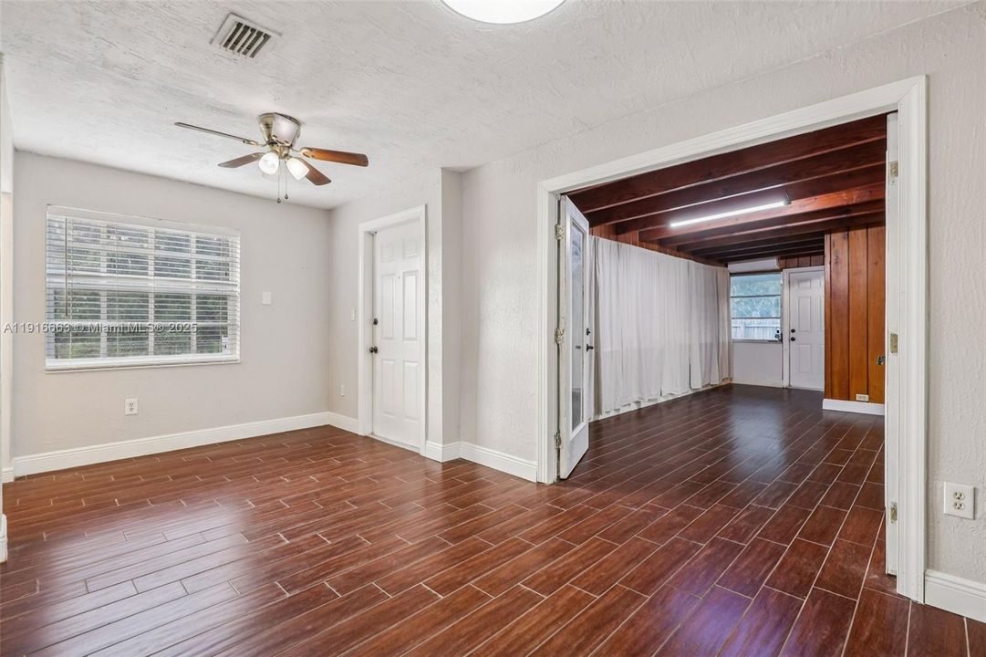 На продажу: $783,000 (4 спален, 3 ванн, 1808 Квадратных фут)