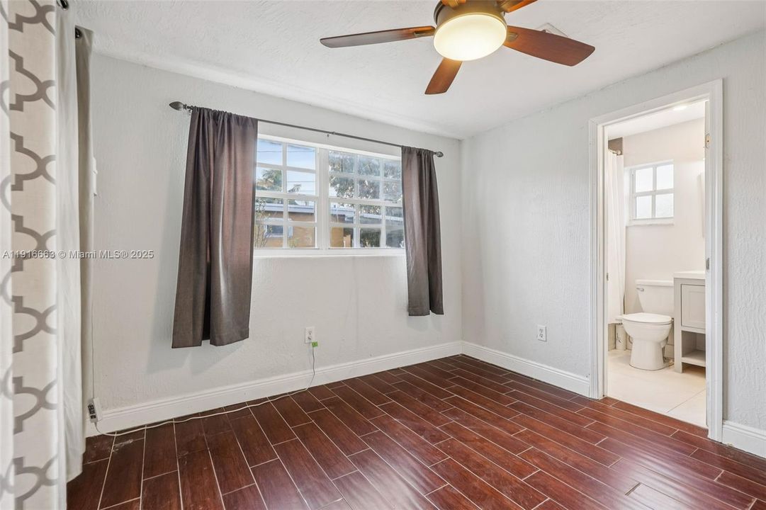 На продажу: $783,000 (4 спален, 3 ванн, 1808 Квадратных фут)