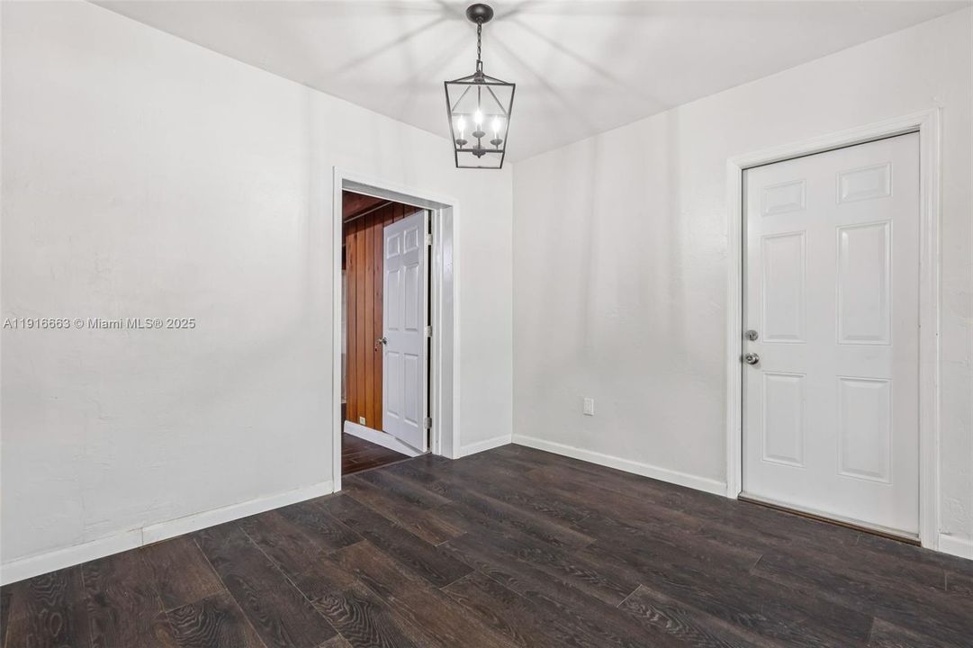 На продажу: $783,000 (4 спален, 3 ванн, 1808 Квадратных фут)