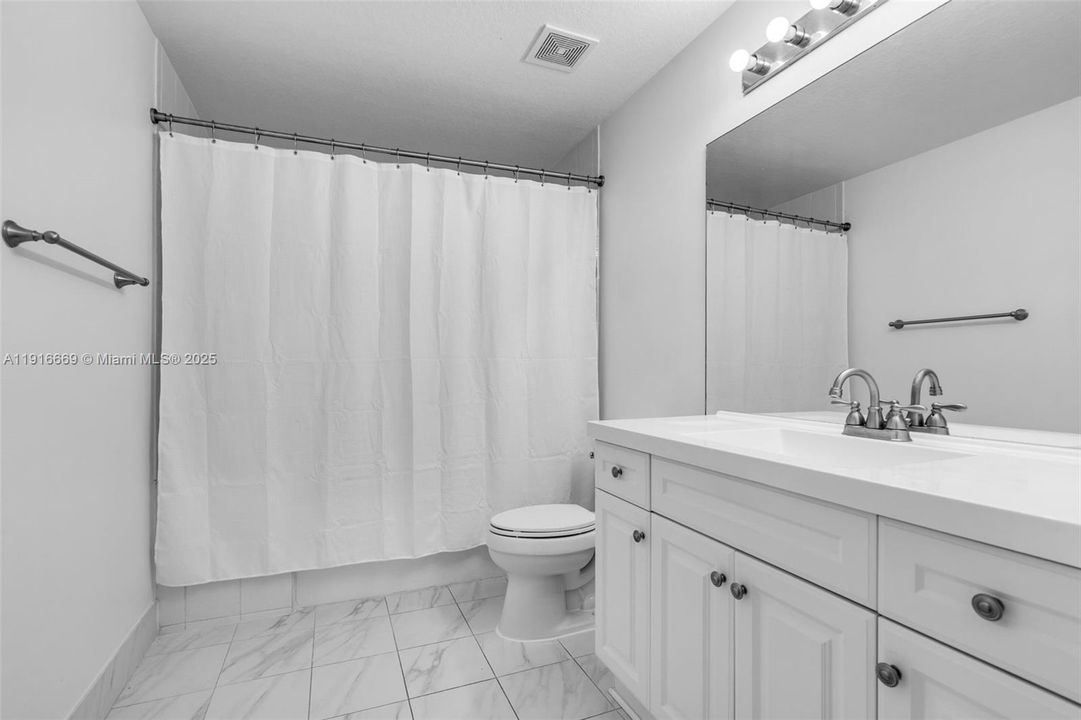 Active With Contract: $3,500 (3 beds, 2 baths, 1479 Square Feet)