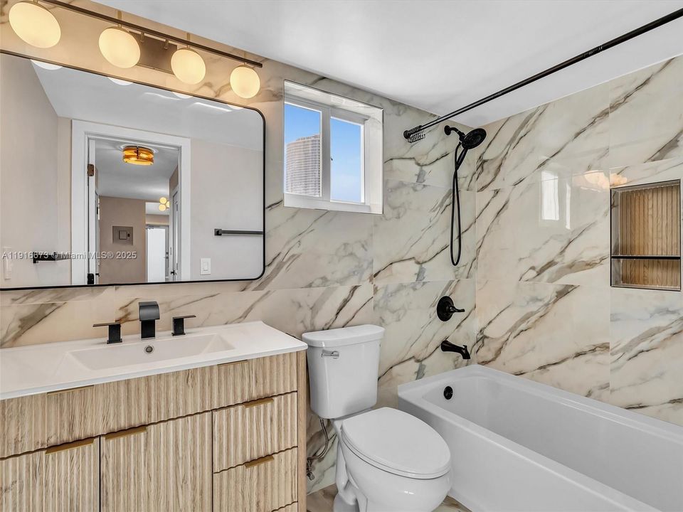 For Rent: $2,900 (1 beds, 1 baths, 742 Square Feet)