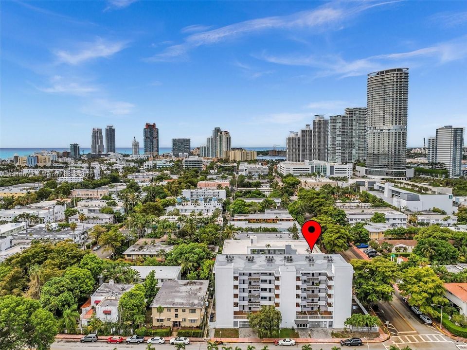 For Rent: $2,900 (1 beds, 1 baths, 742 Square Feet)