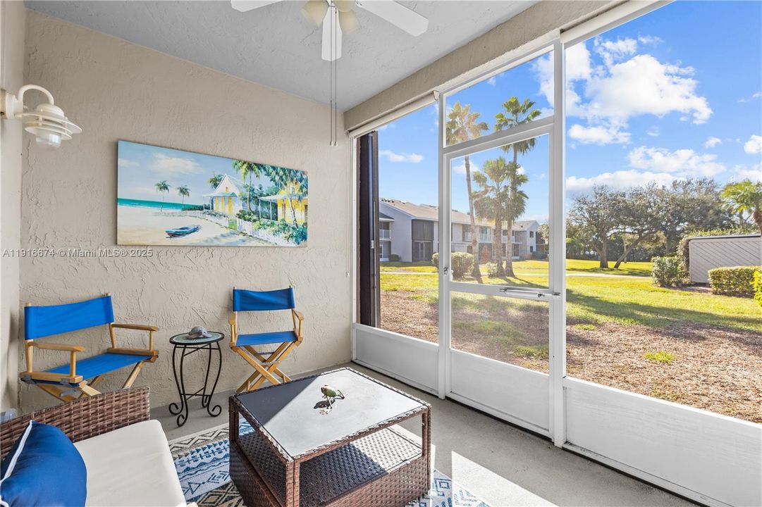 待售: $255,000 (2 贝兹, 2 浴室, 1305 平方英尺)