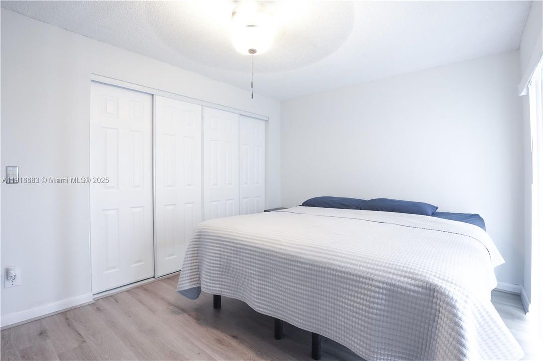 For Sale: $170,000 (2 beds, 1 baths, 1020 Square Feet)