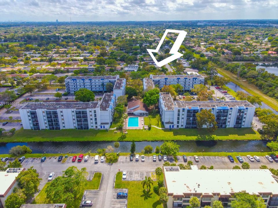 For Sale: $170,000 (2 beds, 1 baths, 1020 Square Feet)
