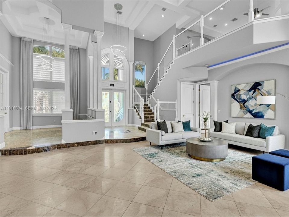 На продажу: $3,795,000 (5 спален, 4 ванн, 4735 Квадратных фут)