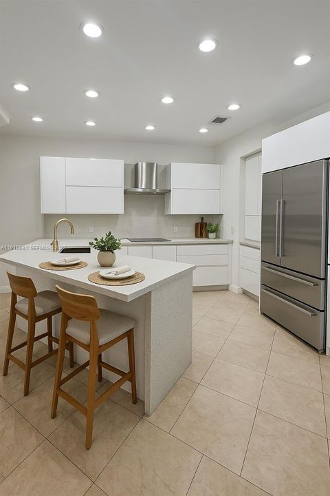 На продажу: $3,795,000 (5 спален, 4 ванн, 4735 Квадратных фут)