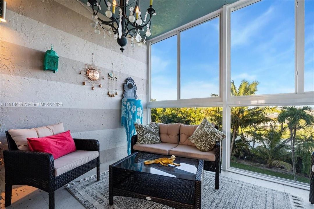 待售: $150,000 (1 贝兹, 1 浴室, 660 平方英尺)