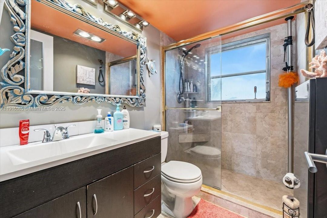 待售: $150,000 (1 贝兹, 1 浴室, 660 平方英尺)