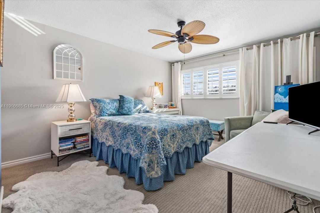 待售: $150,000 (1 贝兹, 1 浴室, 660 平方英尺)