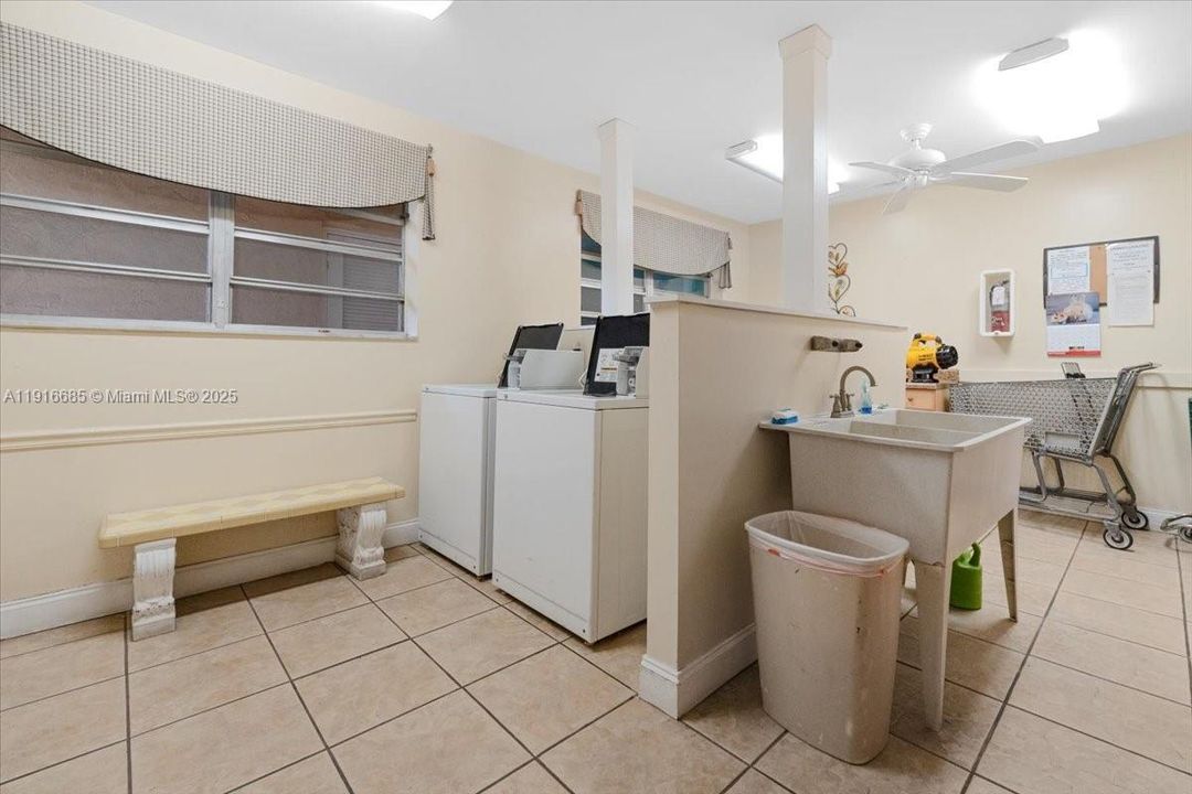 待售: $150,000 (1 贝兹, 1 浴室, 660 平方英尺)