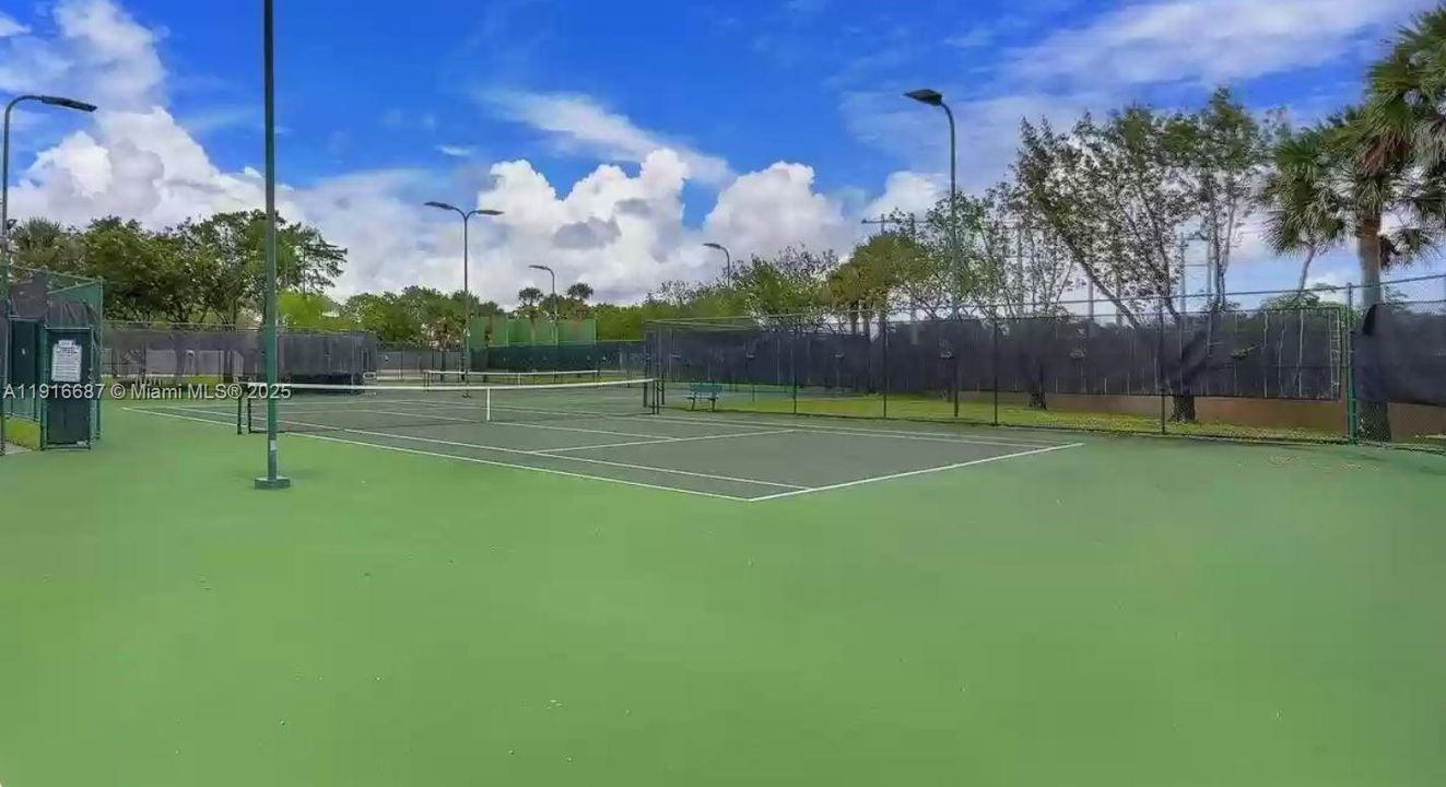 Community Tennis Courts