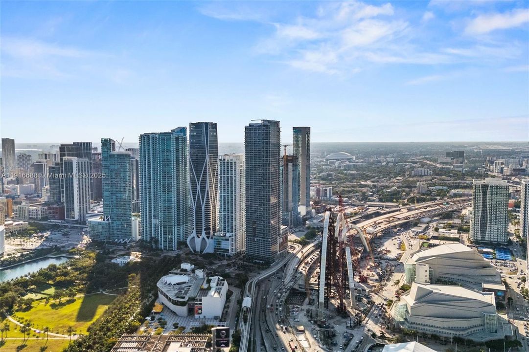 待售: $1,050,000 (2 贝兹, 2 浴室, 1557 平方英尺)