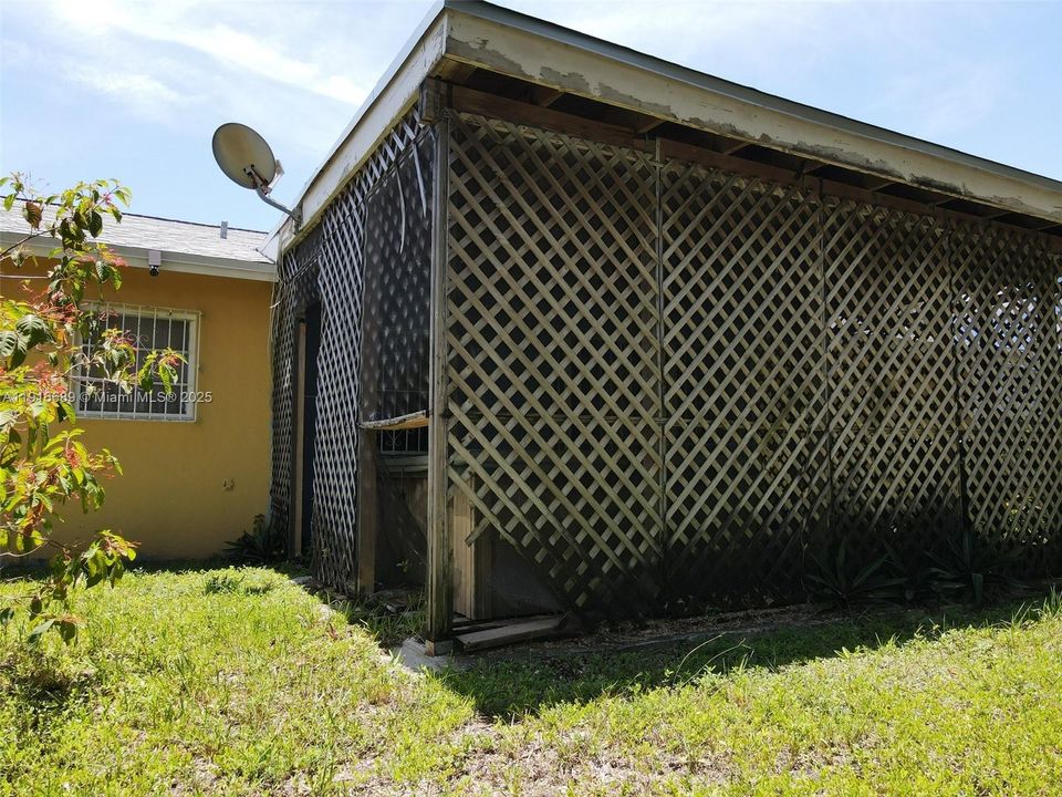 待售: $590,000 (3 贝兹, 2 浴室, 1647 平方英尺)