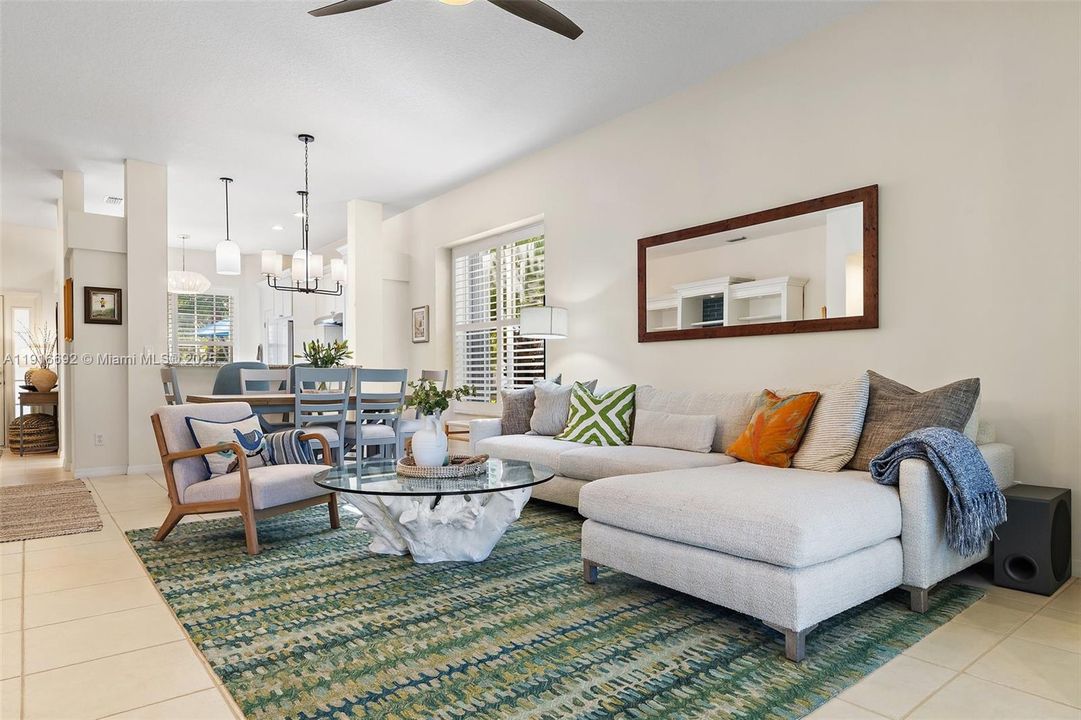 En Venta: $495,000 (2 camas, 2 baños, 1338 Pies cuadrados)