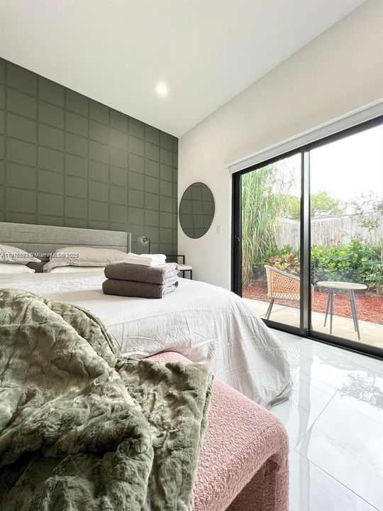 For Rent: $5,800 (4 beds, 3 baths, 2000 Square Feet)