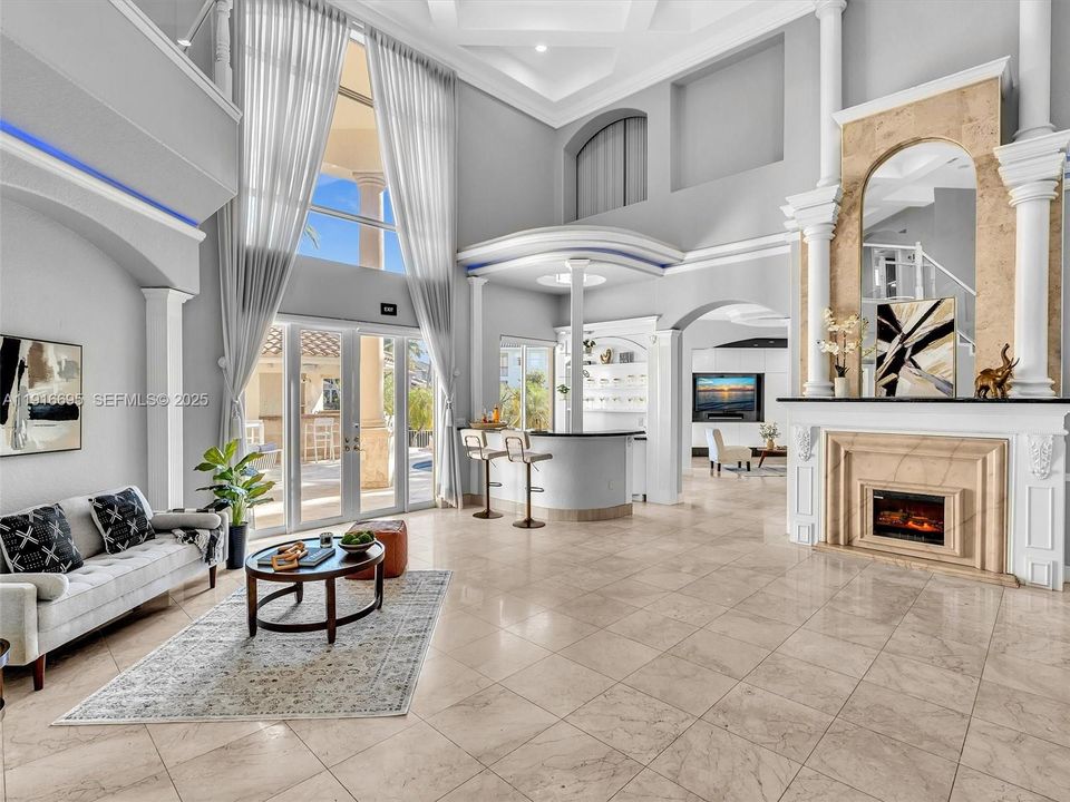 For Rent: $12,595 (5 beds, 4 baths, 4735 Square Feet)