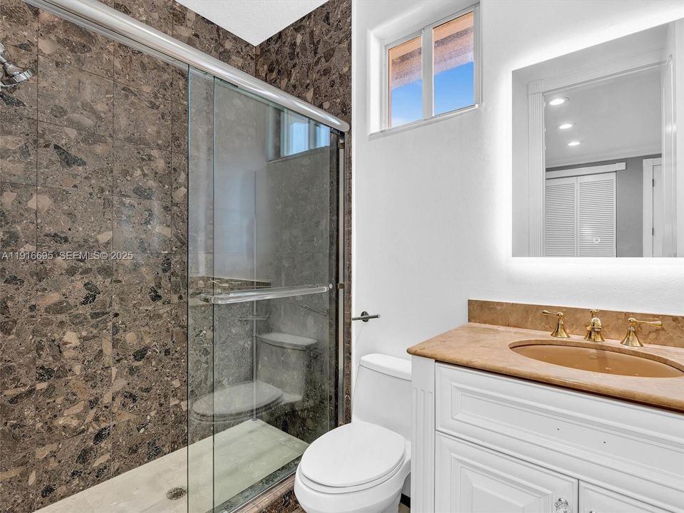 For Rent: $12,595 (5 beds, 4 baths, 4735 Square Feet)