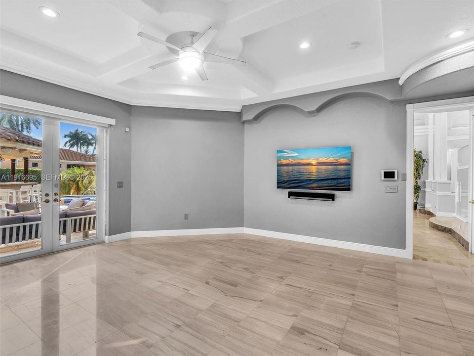 For Rent: $12,595 (5 beds, 4 baths, 4735 Square Feet)