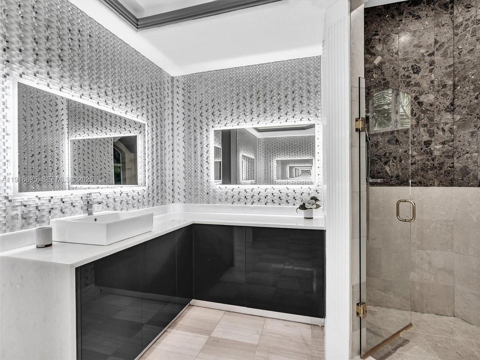 For Rent: $12,595 (5 beds, 4 baths, 4735 Square Feet)