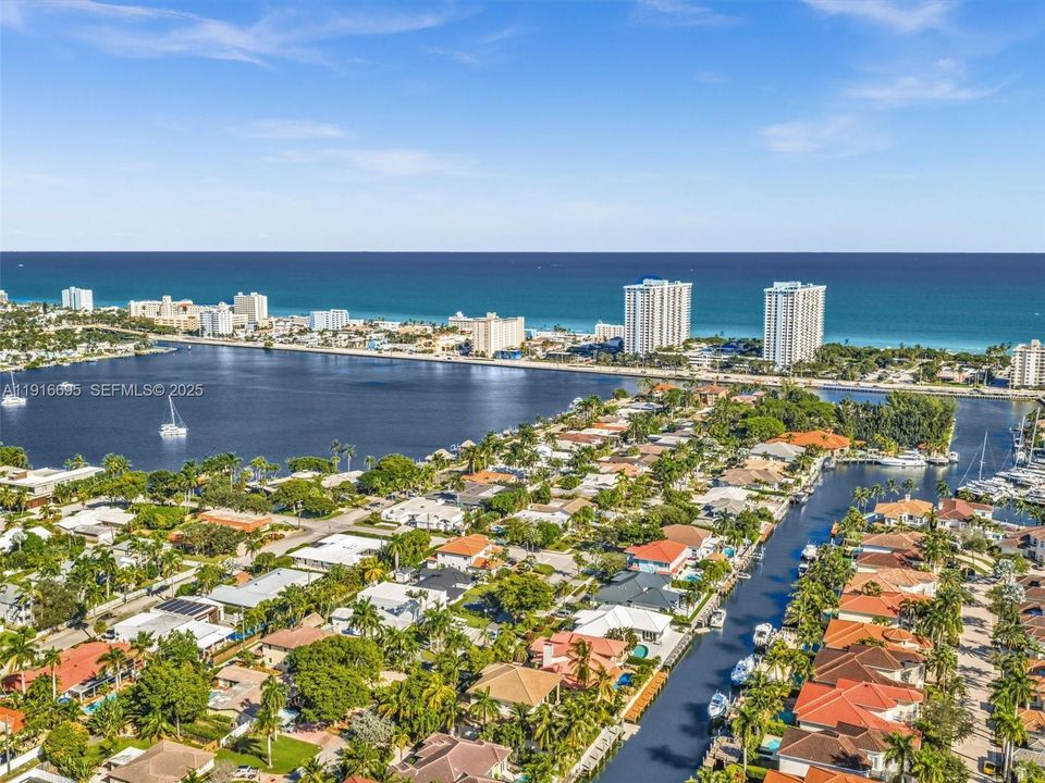 For Rent: $12,595 (5 beds, 4 baths, 4735 Square Feet)